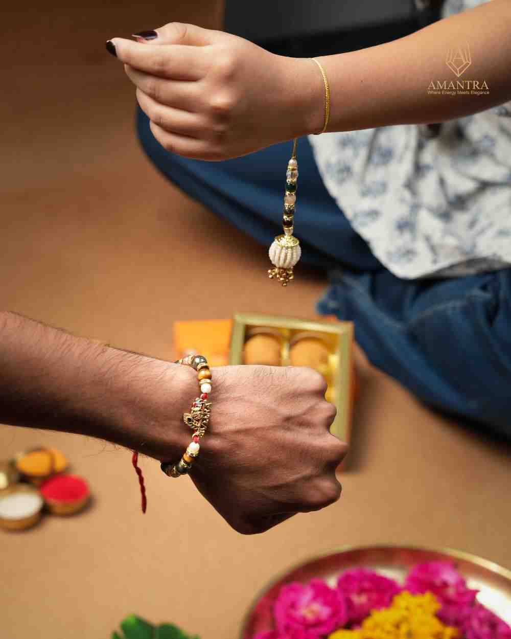 Amantra Dhan Yog Rakhi (Bhaia Bhabhi Combo)