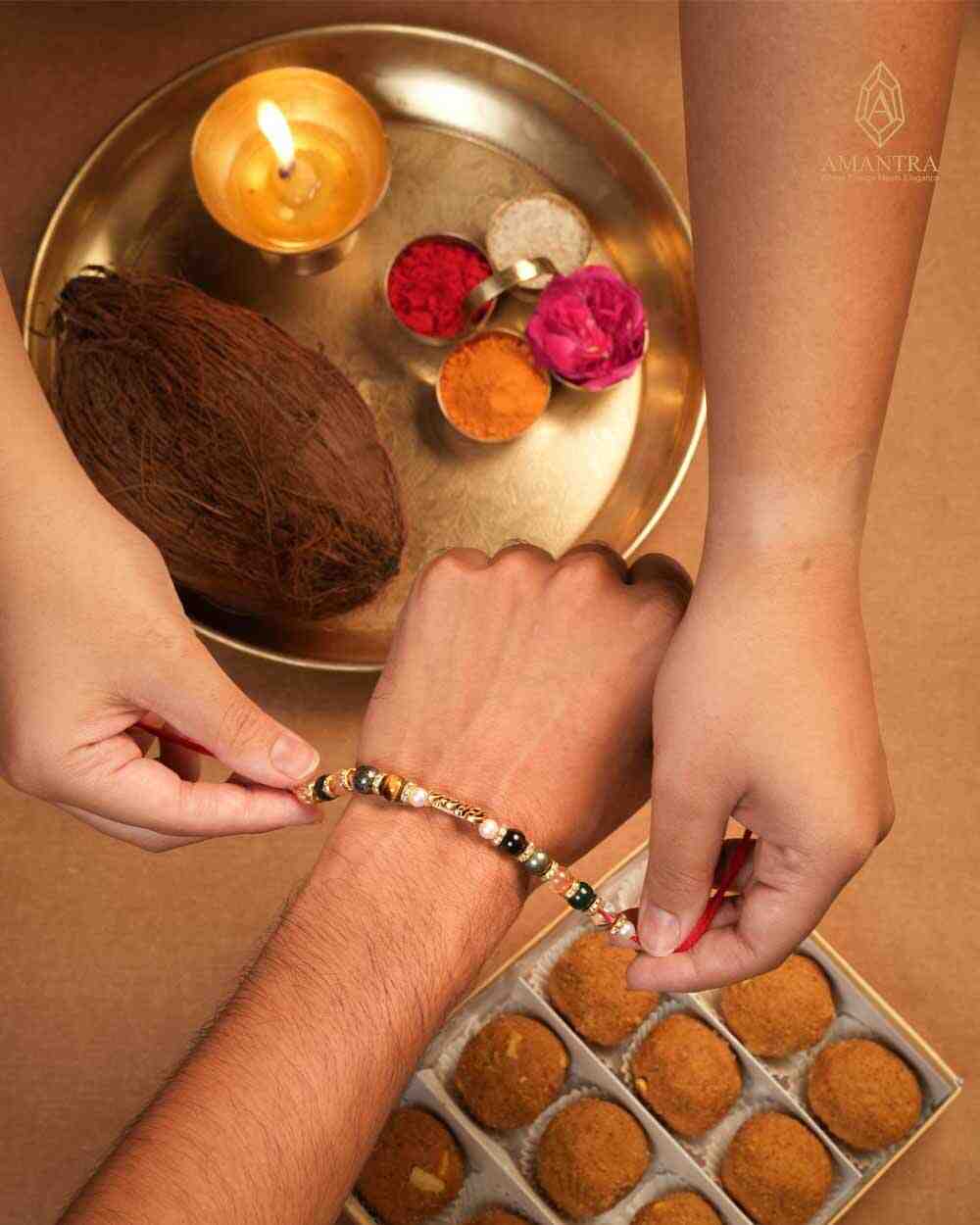 Amantra Dhan Yog Rakhi (Bhaia)